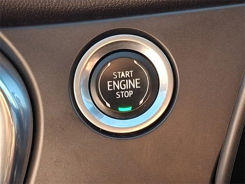 Used 2021 Chevrolet Blazer LT image 23