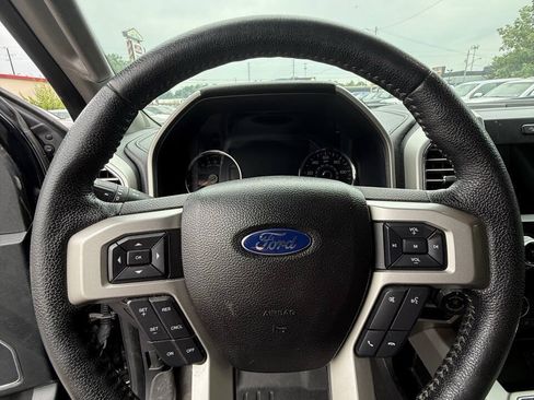 Used 2016 Ford F150 Lariat AWD/4WD image 11