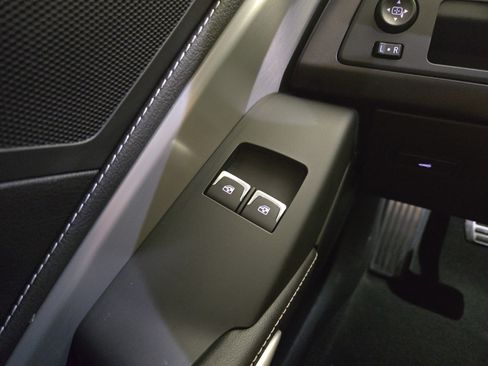 Used 2019 Chevrolet Corvette Stingray Coupe w/ Battery Protection Package image 28