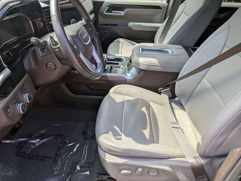 Certified 2022 GMC Sierra 1500 SLT w/ SLT Premium Plus Package AWD/4WD image 11