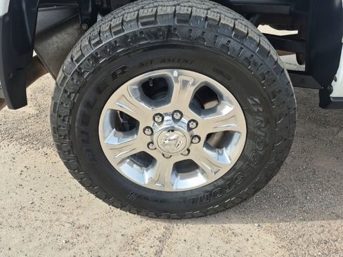 Used 2024 RAM 2500 Big Horn AWD/4WD image 12