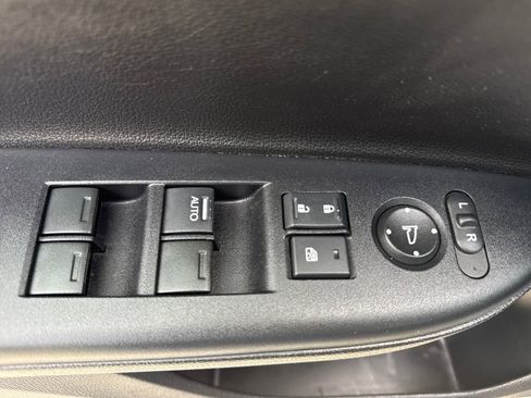 Used 2017 Honda Accord Sport image 15