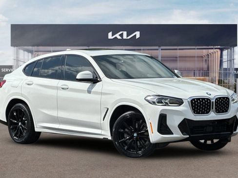 Used 2025 BMW X4 xDrive30i w/ Premium Package AWD/4WD image 2