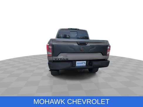 Used 2021 Nissan Titan PRO-4X w/ Pro-4x Convenience Package AWD/4WD image 7