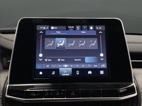 New 2025 Jeep Compass Latitude w/ Sun & Sound Group AWD/4WD image 19