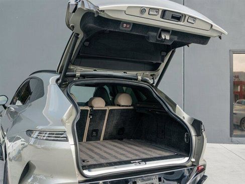Used 2023 Aston Martin DBX 707 image 19