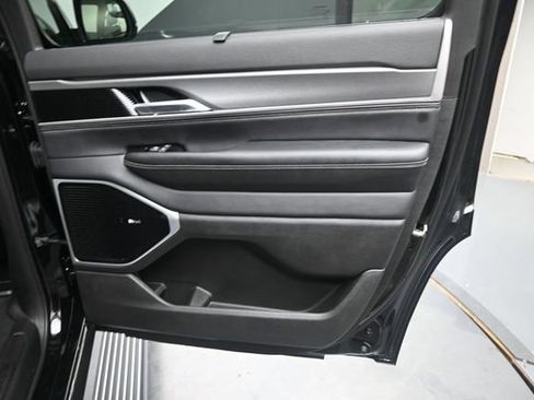 New 2026 Jeep Grand Wagoneer Limited AWD/4WD image 17