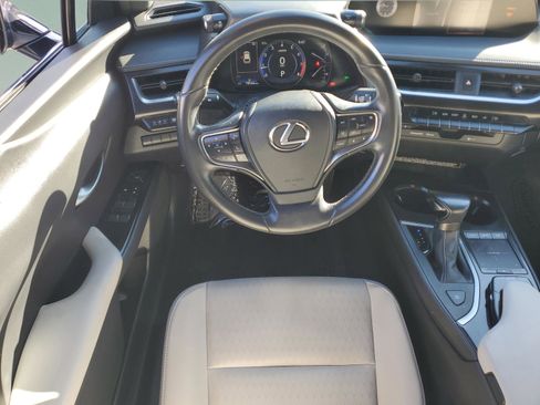 Used 2021 Lexus UX 200 w/ Accessory Package (Z1) image 13