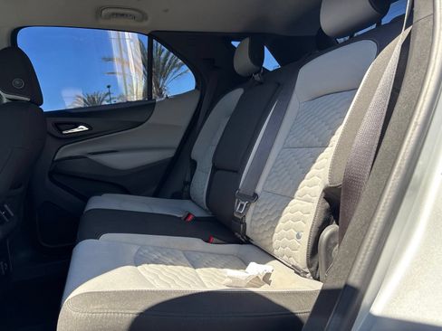 Used 2020 Chevrolet Equinox LS FWD image 7