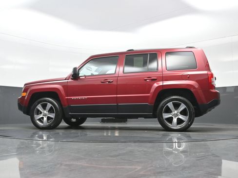 Used 2016 Jeep Patriot High Altitude AWD/4WD image 25