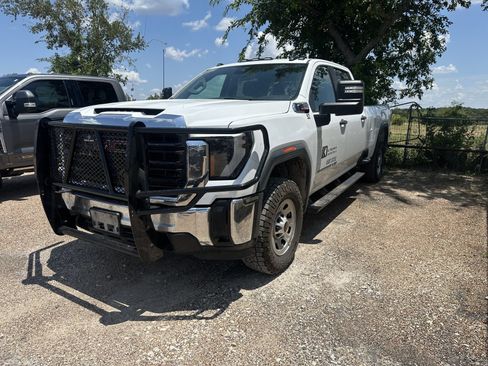 Used 2024 GMC Sierra 3500 Pro w/ Convenience Package AWD/4WD image 1