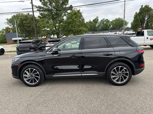 Used 2023 Lincoln Corsair AWD w/ Equipment Group 101A image 2