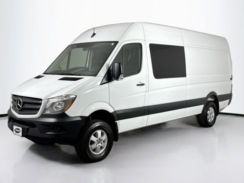 Used 2018 Mercedes-Benz Sprinter 2500 image 6