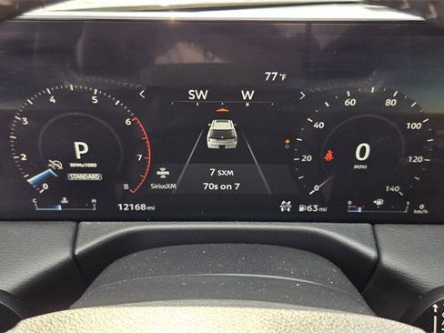 Used 2025 Nissan Armada Platinum image 35