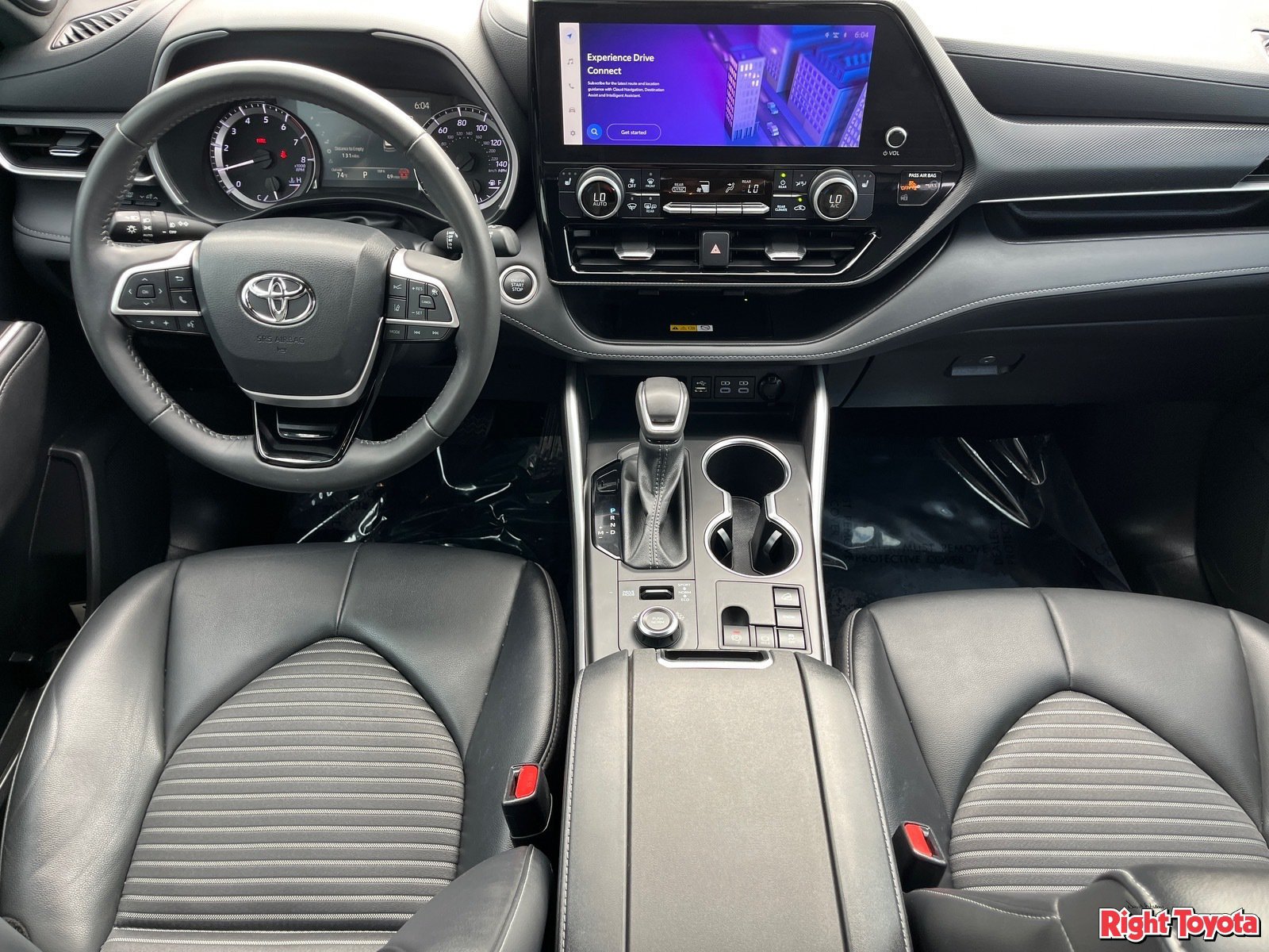 Used 2024 Toyota Highlander XSE AWD/4WD image 15