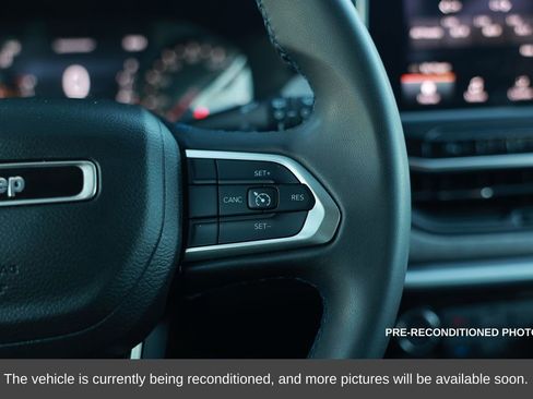 Used 2022 Jeep Compass Latitude image 22