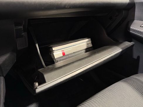 Used 2015 Toyota RAV4 XLE image 29