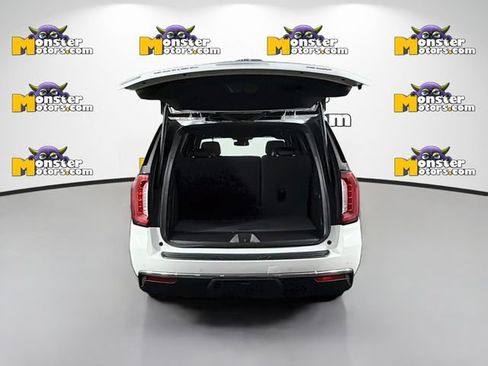 Used 2024 GMC Yukon SLT w/ SLT Luxury Package AWD/4WD image 27