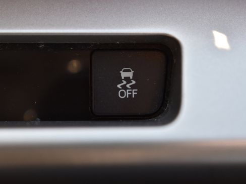 Used 2016 Toyota RAV4 LE w/ Preferred Accessory Package image 45