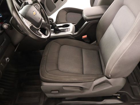 Used 2022 Chevrolet Colorado LT w/ Fleet Safety Package RWD image 10