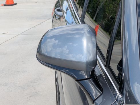 Used 2019 Hyundai Santa Fe SEL FWD image 8