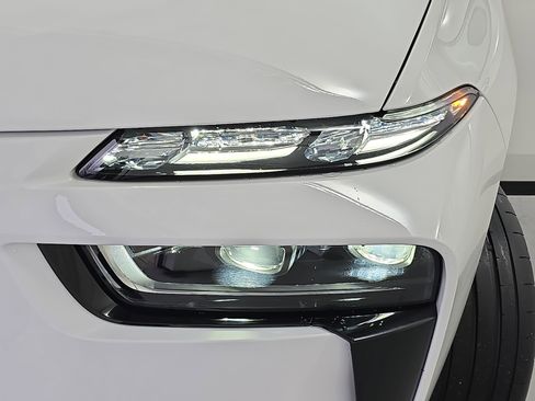 Used 2025 BMW X7 M60i w/ Executive Package image 33