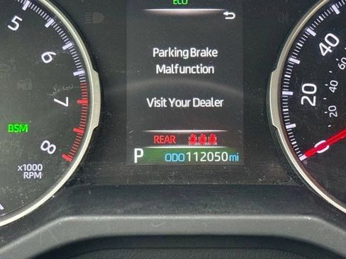 Used 2019 Toyota RAV4 XLE FWD image 8