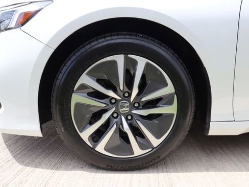 Used 2022 Honda Accord EX-L image 29