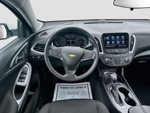 Used 2024 Chevrolet Malibu LT FWD image 28
