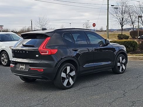 Used 2023 Volvo XC40 Recharge Ultimate image 11