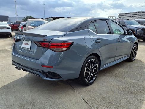 New 2025 Nissan Sentra SR w/ SR Premium Package image 4