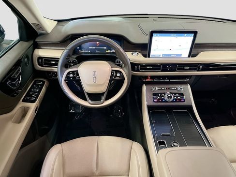 Used 2023 Lincoln Aviator Reserve w/ Elements Package Plus AWD/4WD image 24