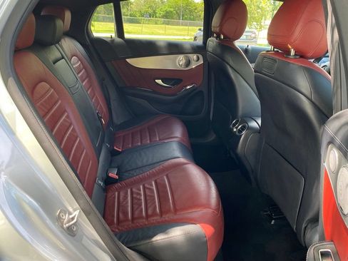 Used 2019 Mercedes-Benz GLC 300 4MATIC Coupe image 18
