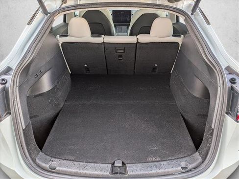 Used 2021 Tesla Model Y Long Range image 6