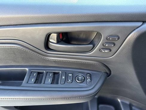 Used 2025 Honda Odyssey EX-L image 20