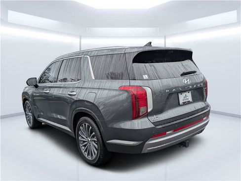 Used 2024 Hyundai Palisade Calligraphy image 5