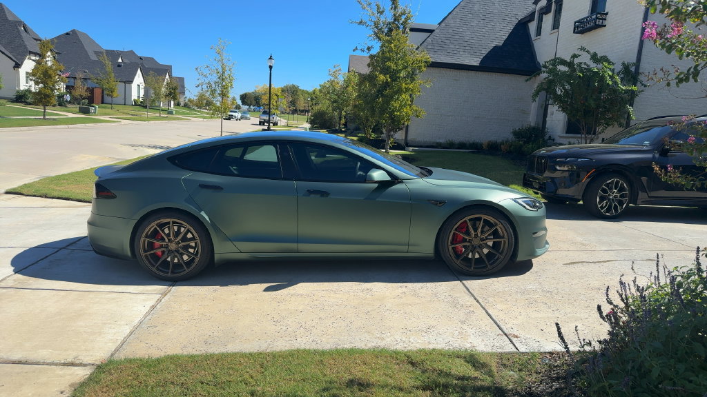 Used 2024 Tesla Model S Plaid AWD/4WD image 11