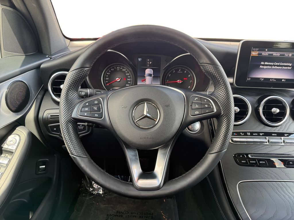 Used 2019 Mercedes-Benz GLC 300 4MATIC image 12