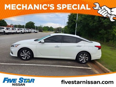 Used 2020 Nissan Altima 2.5 S FWD image 4