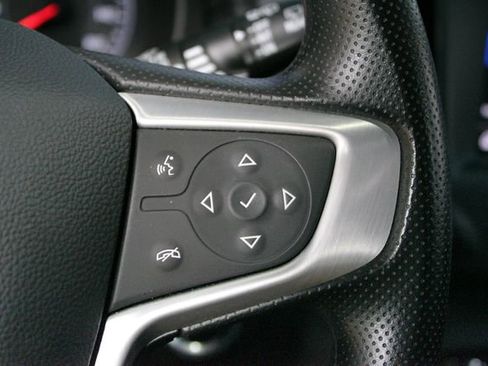 Used 2024 GMC Terrain SLE w/ Driver Convenience Package FWD image 16