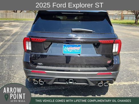 Used 2025 Ford Explorer ST w/ Sun And Sound Package image 10