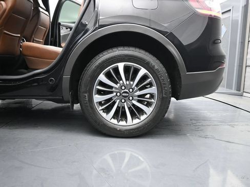 Used 2021 Lincoln Nautilus Reserve w/ Cargo Utility Package FWD image 18
