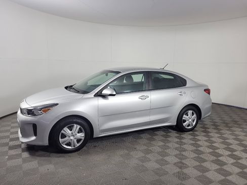Used 2020 Kia Rio LX FWD image 2