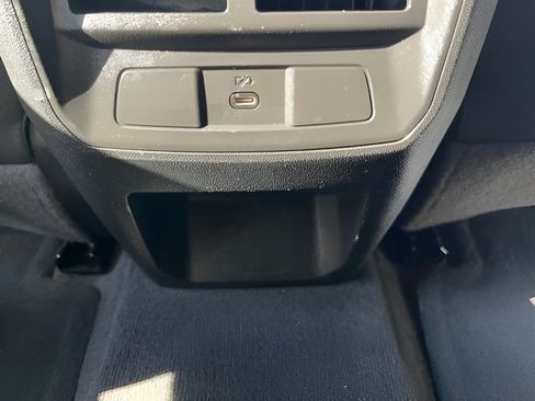 Used 2023 Chevrolet Colorado LT w/ LT Convenience Package II AWD/4WD image 30