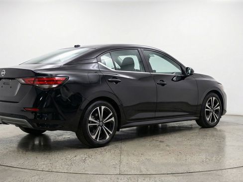 Used 2025 Nissan Sentra SV image 7