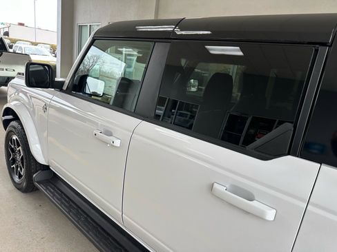 Certified 2025 Ford Bronco Outer Banks image 14