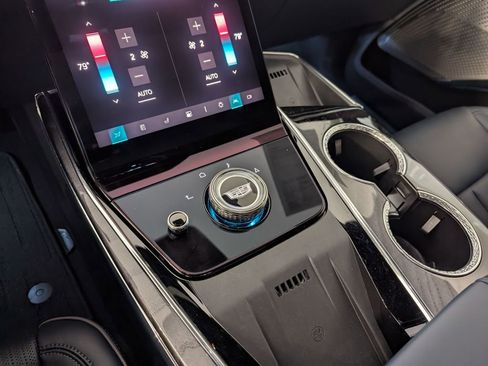 Used 2025 Cadillac Escalade IQ Luxury 2 w/ LPO, Premium Carpet Package image 11