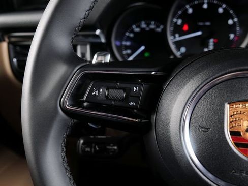 Certified 2026 Porsche Macan AWD/4WD image 21