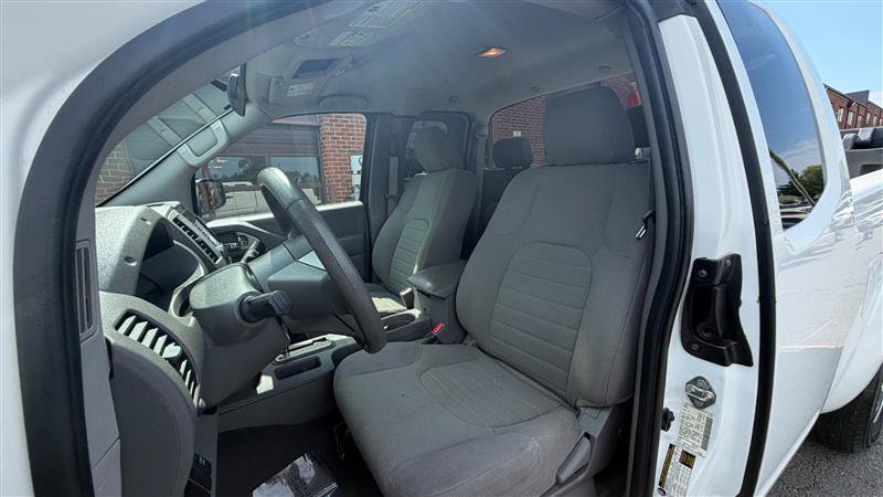 Used 2019 Nissan Frontier S RWD image 17