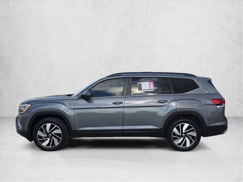 Used 2024 Volkswagen Atlas SE FWD image 9